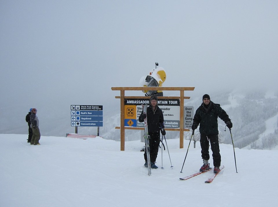 Mace (right) and Shupe prepare to head out on skis and tour the observation sites for ARM’s 2010─2011 Storm Peak Lab Cloud Property Validation Experiment (STORMVEX) in Steamboat Springs, Colorado. 