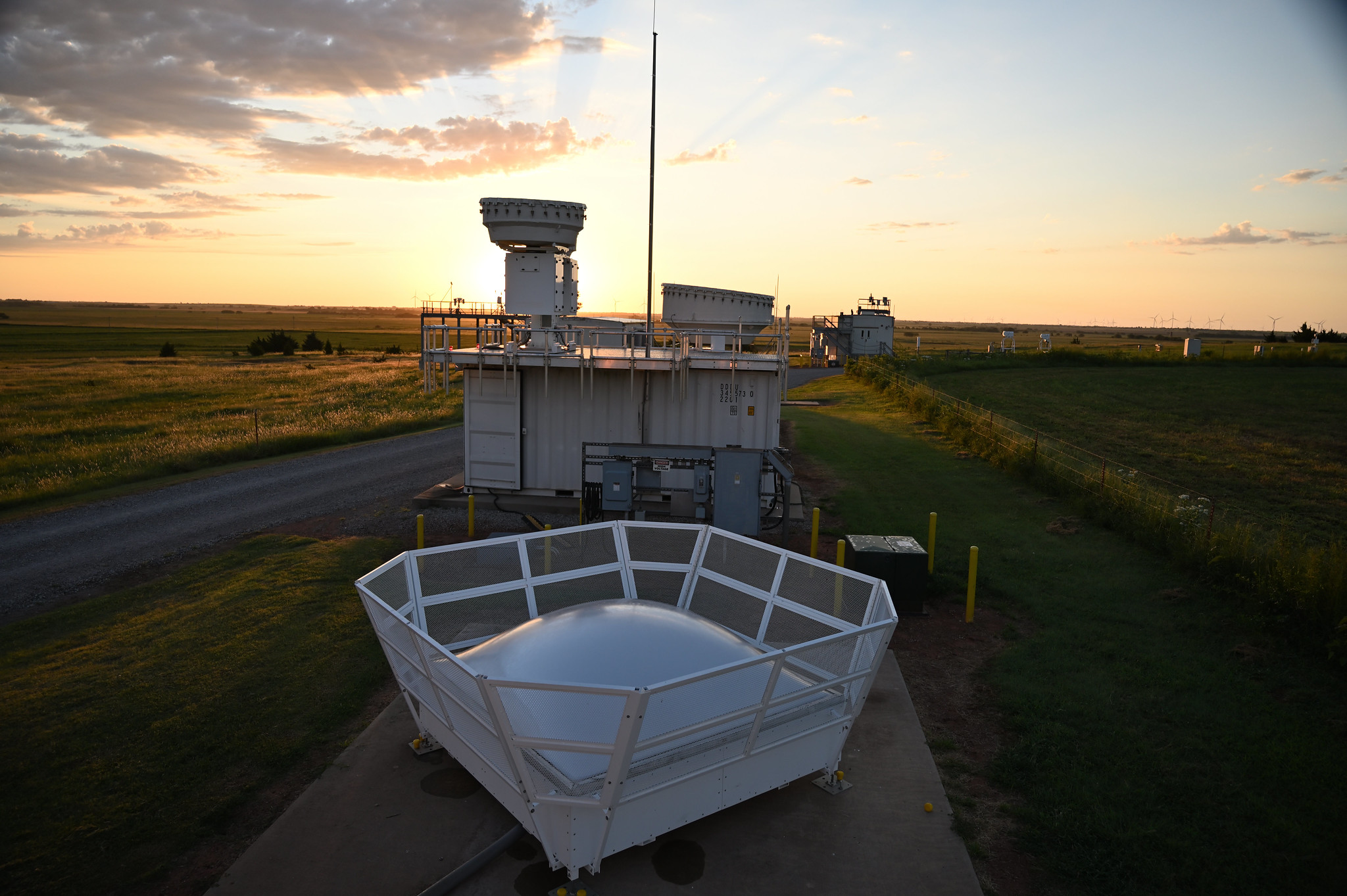 Data collected at ARM’s Southern Great Plains atmospheric observatory in Oklahoma are the focus of new cloud formation research featured in a February 2024 Eos article. 